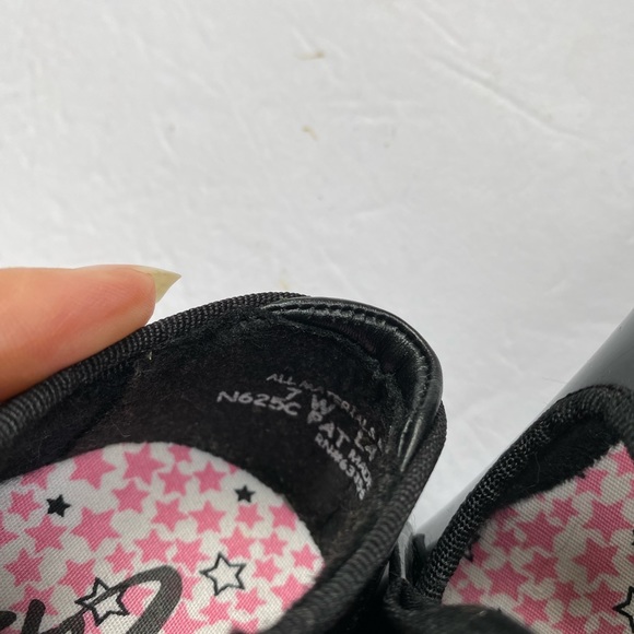 CAPEZIO JR. TYETTE TAP SHOES Size 7 - Picture 4 of 11